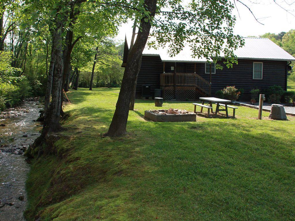 Villa Climbing Bear Creekside Cabin Whittier Exterior foto